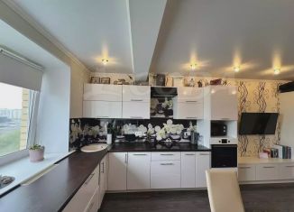 Продажа двухкомнатной квартиры, 51.4 м2, Тюмень, улица Максима Горького, 10