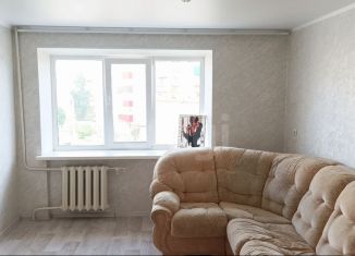 Продажа 2-ком. квартиры, 43 м2, Кумертау, улица Карла Маркса, 6