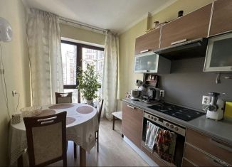 Сдам 3-ком. квартиру, 87.1 м2, Тюмень, улица Максима Горького, 68