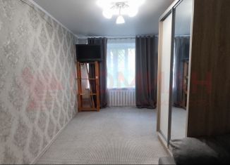 Продаю однокомнатную квартиру, 30 м2, Аксай, улица Платова, 6