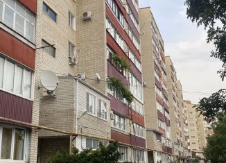 Сдам в аренду 4-комнатную квартиру, 88 м2, Армавир, улица Ефремова, 133