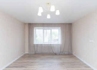 Продам 1-комнатную квартиру, 49.4 м2, Тюмень, улица Валерии Гнаровской, 4к2