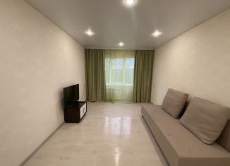 Продам двухкомнатную квартиру, 42 м2, Мурманск, проспект Героев-Североморцев, 67