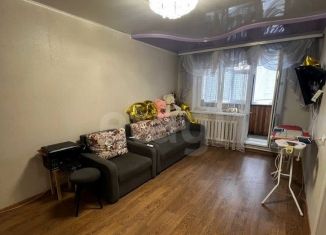 Сдам в аренду 2-комнатную квартиру, 45 м2, Тобольск, 6-й микрорайон, 19