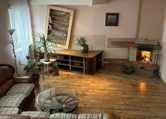Продам трехкомнатную квартиру, 99.8 м2, Калининград, улица Карла Маркса, 84