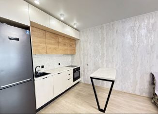 Сдаю 1-ком. квартиру, 35 м2, Республика Башкортостан, улица Академика Сулейманова, 10