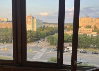 Сдается в аренду 2-ком. квартира, 60 м2, Мурманск, Кольский проспект, 151