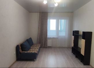 Продаю 1-комнатную квартиру, 37 м2, Ростов-на-Дону, улица Висаитова, 6/10