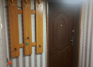 Сдается в аренду 1-ком. квартира, 30 м2, Мурманская область, улица Адмирала Сизова, 3