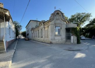 Продажа 1-комнатной квартиры, 30 м2, Евпатория, улица Володарского, 5