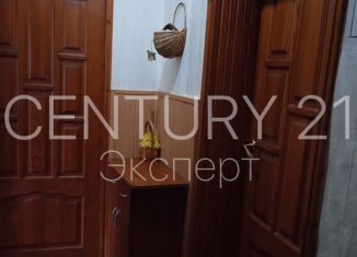 Продам трехкомнатную квартиру, 45 м2, Калининград, улица Маршала Борзова, 10
