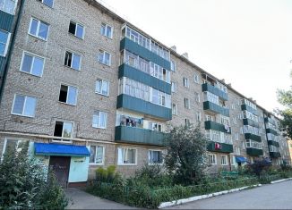 Продаю трехкомнатную квартиру, 61.3 м2, Бирск, улица Овчинникова, 44