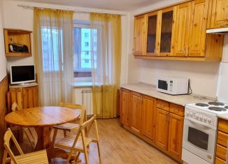 Сдача в аренду 2-ком. квартиры, 69 м2, Санкт-Петербург, Комендантский проспект, 11В