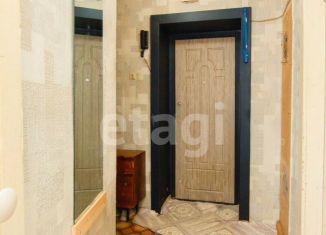 Продажа 2-ком. квартиры, 42.3 м2, Тюмень, улица Грибоедова, 8