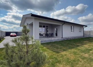 Продам дом, 180 м2, деревня Карлук, Российская улица