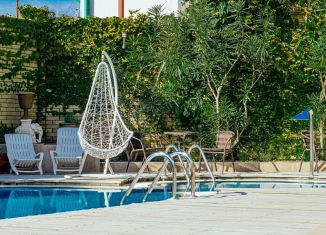 Продается торговая площадь, 1400 м2, Краснодарский край, улица Пирогова, 40/5