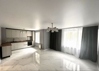 Продам 3-комнатную квартиру, 75 м2, Смоленск, улица Марии Октябрьской, 22