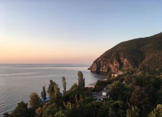 Продажа 2-комнатной квартиры, 49 м2, посёлок городского типа Партенит, Прибрежная улица, 7