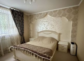 Продажа четырехкомнатной квартиры, 77 м2, Бугульма, Октябрьская улица, 18