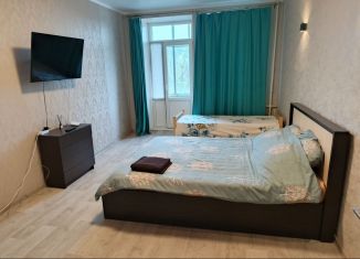 Сдаю в аренду 2-комнатную квартиру, 55 м2, Магнитогорск, Набережная улица