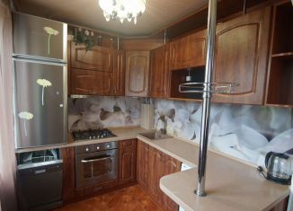 Сдаю в аренду трехкомнатную квартиру, 56.5 м2, Пушкин, улица Генерала Хазова, 43