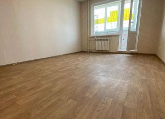 Продам 2-комнатную квартиру, 55.6 м2, Саратов, улица имени Михаила Галкина-Враского, 11