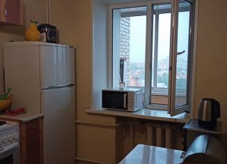 Сдаю в аренду однокомнатную квартиру, 35 м2, Абакан, улица Маршала Жукова, 82