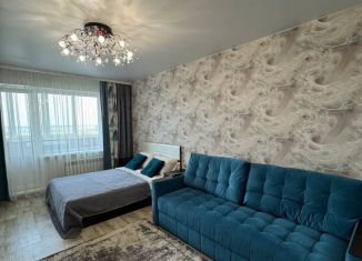 Сдам в аренду 1-ком. квартиру, 42 м2, Саратов, улица имени Александра Кривохижина, 8