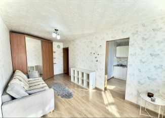 Продаю 2-комнатную квартиру, 42.2 м2, Архангельск, Троицкий проспект, 81, Октябрьский округ