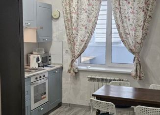 Сдаю однокомнатную квартиру, 44 м2, Тула, улица Макаренко, 34, ЖК Солнечный