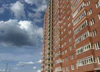 Продажа 2-ком. квартиры, 50 м2, Березники, улица Строителей, 12, ЖК Любимов