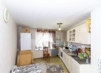 Четырехкомнатная квартира на продажу, 80.4 м2, Тюмень, улица Московский Тракт, 137