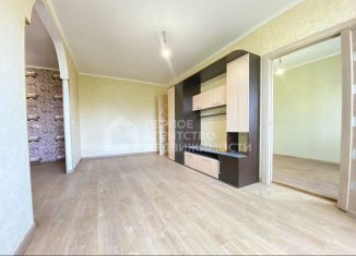 Продается двухкомнатная квартира, 42.9 м2, Серпухов, улица Джона Рида, 8