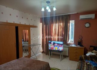 Продаю двухкомнатную квартиру, 50 м2, Симферополь, улица Гоголя, 52/18