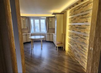 Продажа 3-комнатной квартиры, 81.1 м2, Омская область, проспект Комарова, 21