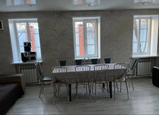 Сдача в аренду дома, 100 м2, Чебоксары, улица Айзмана, 42/14