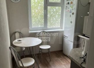 Продаю 2-комнатную квартиру, 45.2 м2, Челябинск, улица Клары Цеткин, 32, Центральный район