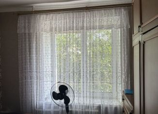 Продается квартира свободная планировка, 12 м2, Старый Оскол, микрорайон Интернациональный, 12