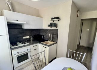 Продам 2-ком. квартиру, 45.3 м2, Республика Башкортостан, улица Николая Кузнецова, 9