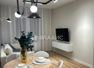 Продается 1-ком. квартира, 38 м2, Калининград, улица Старшины Дадаева, 55к1