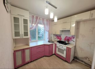 2-комнатная квартира на продажу, 42 м2, посёлок Уемский, Заводская улица, 46