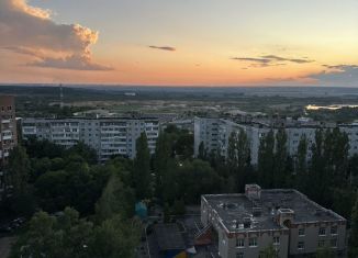 Продаю 2-ком. квартиру, 48.9 м2, Воронеж, улица Генерала Лизюкова, 95