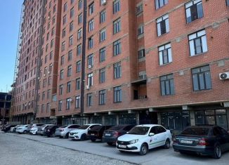 Продаю 2-комнатную квартиру, 105 м2, Махачкала, Халимбекаульская улица, 33Бк2