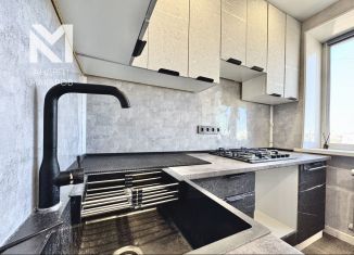 Продаю 2-ком. квартиру, 40.9 м2, Магнитогорск, улица Герцена, 23