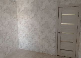 Трехкомнатная квартира на продажу, 64 м2, Саратов, улица имени С.Ф. Тархова, 29