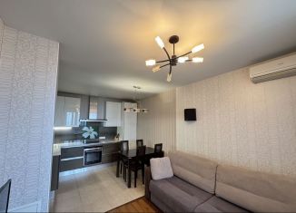 Сдаю 2-ком. квартиру, 71 м2, Республика Башкортостан, улица Рабкоров, 4/4