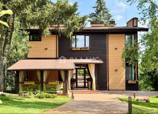 Продам дом, 251.5 м2, деревня Капорки, деревня Капорки, 29А