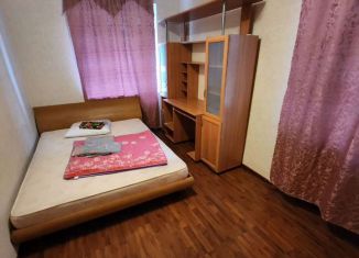 Сдается 2-ком. квартира, 42 м2, Волхов, улица Вали Голубевой, 1А