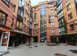 Аренда 3-ком. квартиры, 115 м2, Санкт-Петербург, набережная канала Грибоедова, 89