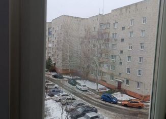 Продажа четырехкомнатной квартиры, 72 м2, Губкин, Преображенская улица, 8